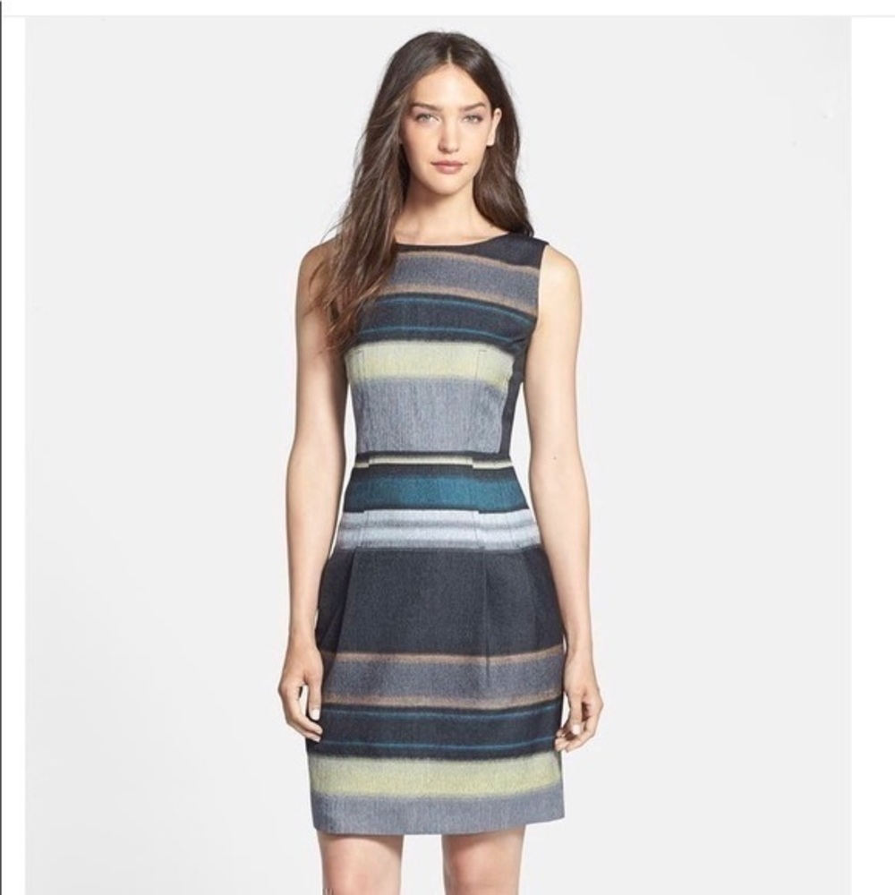HUGO BOSS Sleeveless Wool Blend Sheath Dress - Size 4